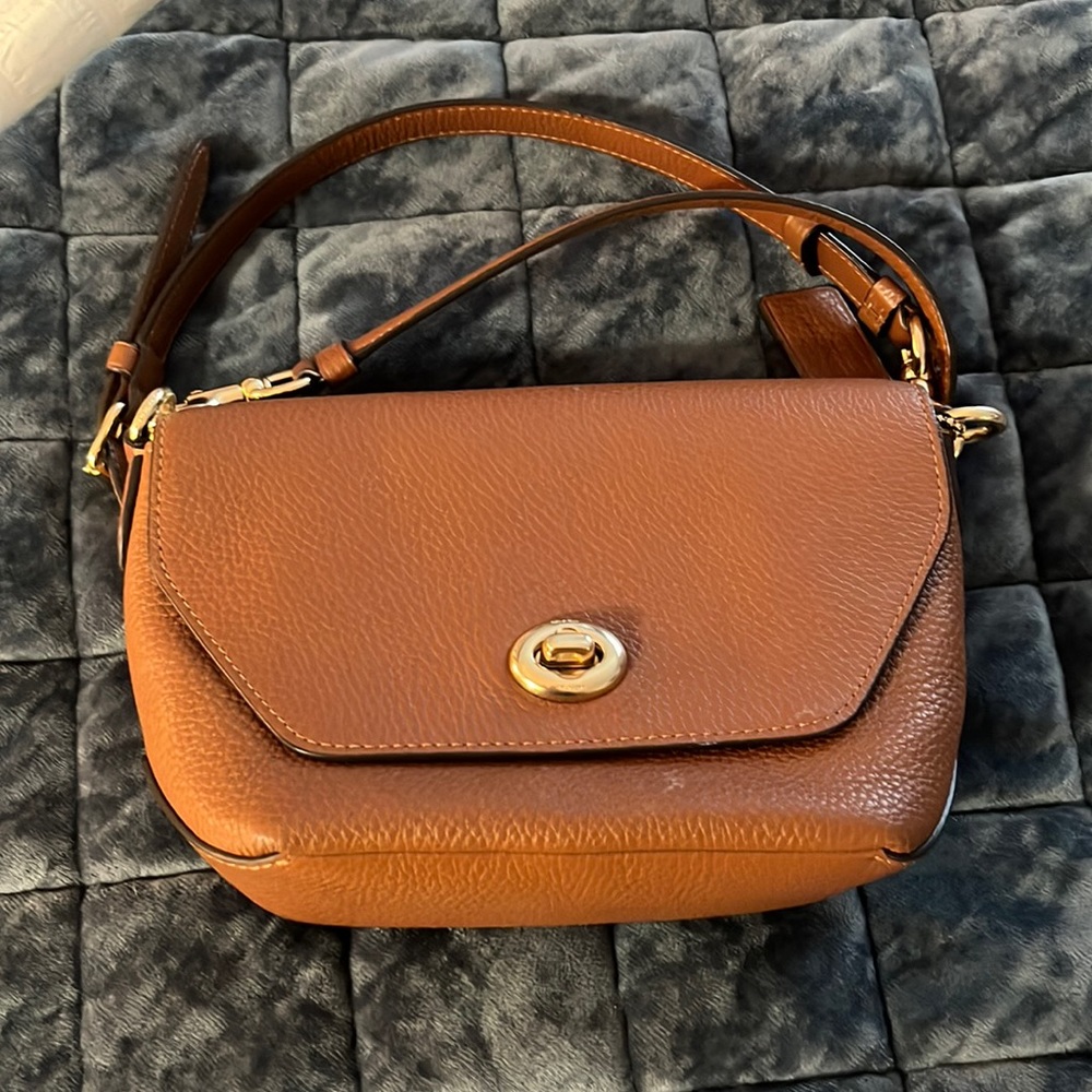 Coach- Mini CrossBody